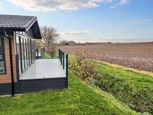 Photo 16- click for photo gallery